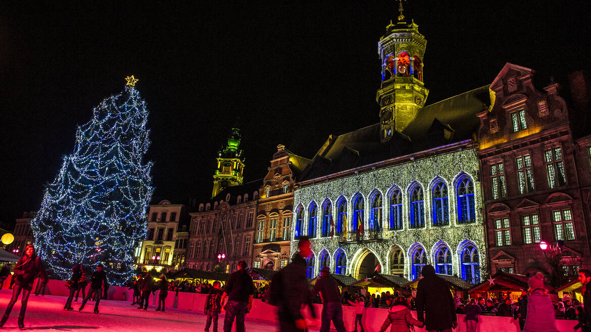 Mons, Heart in the Snow