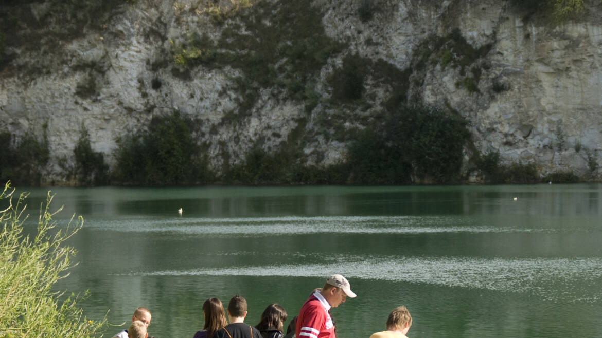 A “Blue Lagoon” in Dour