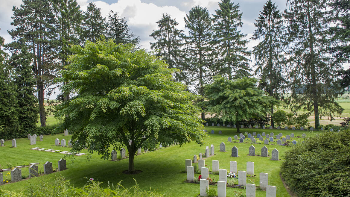 Saint-Symphorien Cemetery